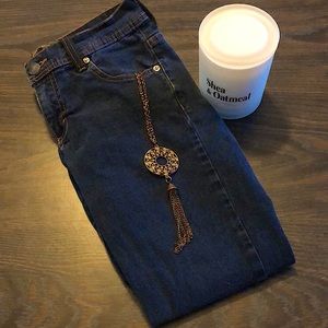 Stretchy Cuffed Skinny Jeans
